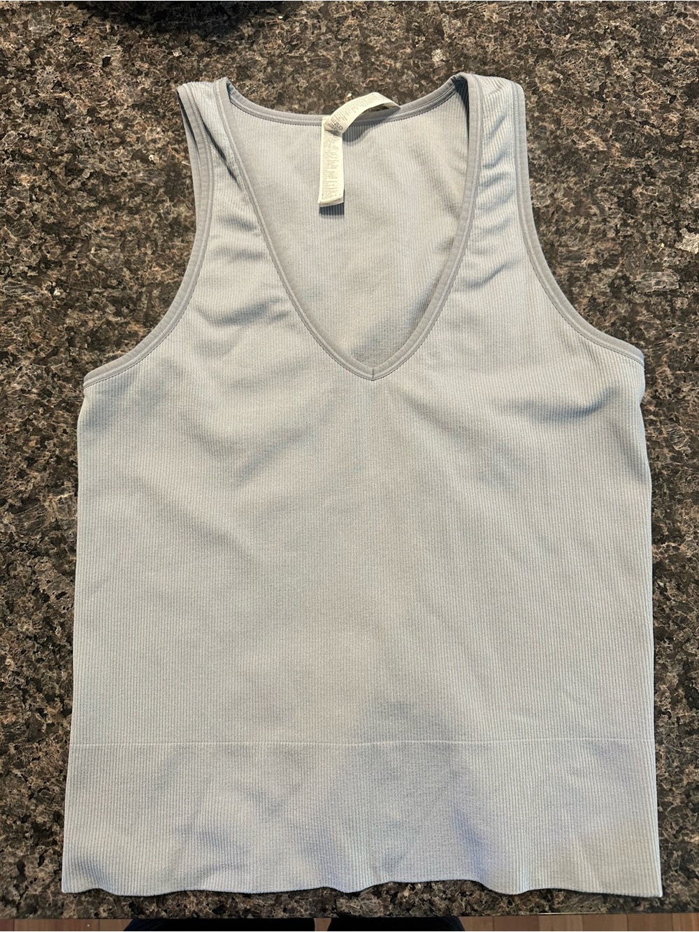 Women’s Ribbed V-Neck Tank Top – Grat